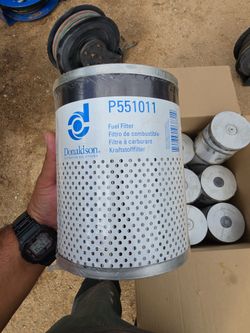 Freightliner fuel filter
