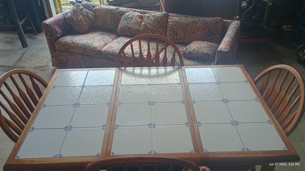 Dining Room Table 