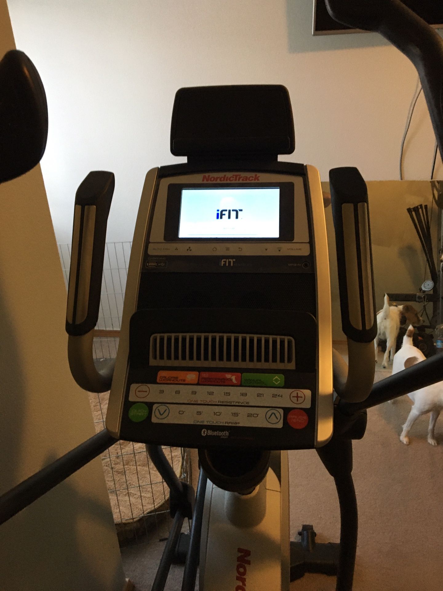 Nordictrack Elliptical Elite 10.9 for Sale in Portland, OR OfferUp