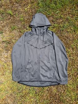Dark grey Nike tech size large