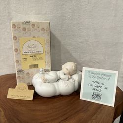 Precious Moments- Safe In The Arms Of Jesus