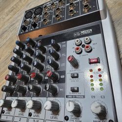Behringer XENYX 802USB Audio Interface 