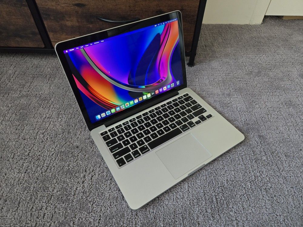 MacBook Pro 13" Retina i5 8GB 128GB