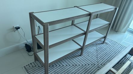 White Shelves/Shelf