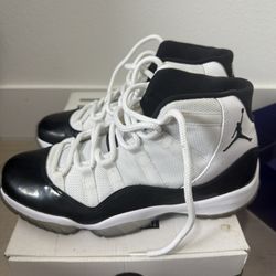 Nike Air Jordan 11 Retro Concord 2011 Sz 9.5