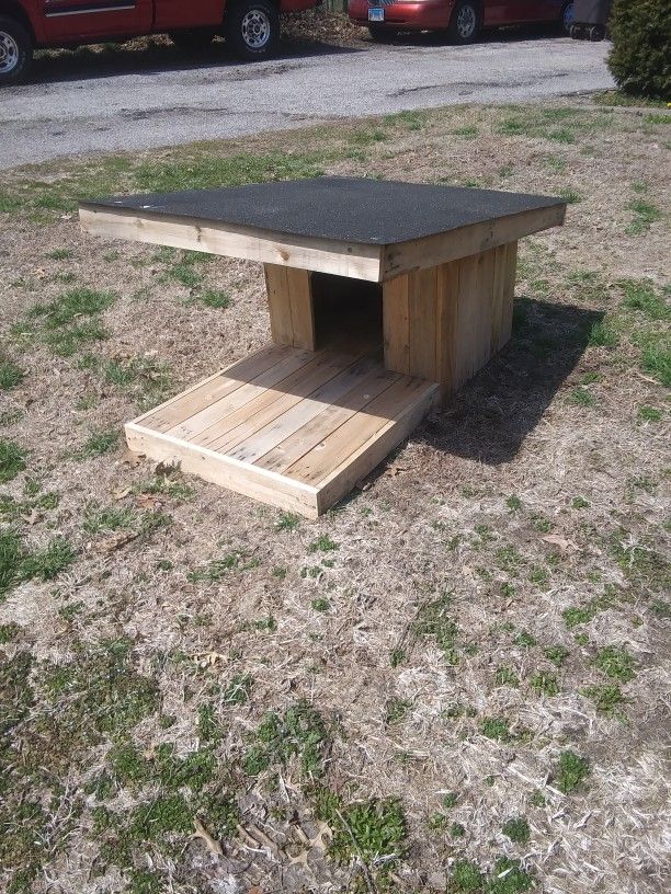 Small critter cabin style dog house