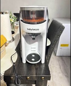 Baby Brezza Formula Pro Advanced – clean, works perfectly