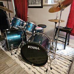 TAMA IMPERIAL STAR DRUMSET