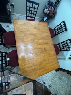 Dinning table 6 chairs $100 first come takes it