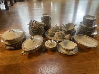 Vintage Dinnerware Set Porcelain Tableware Dishware Set