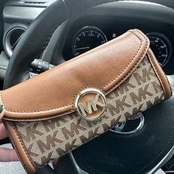 Michael Kors wallet