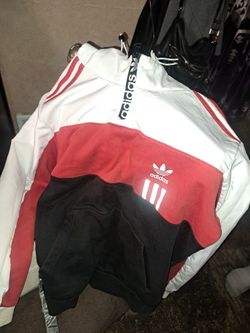 Adidas Sweatshirt