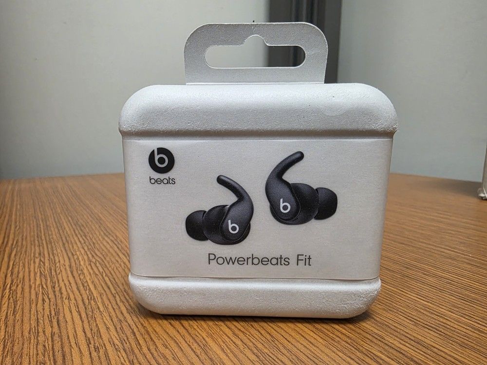Beats Powerbeats Fit