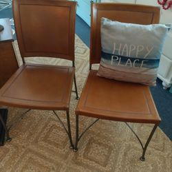 CUTE LEATHER CHAIRS AT PICKY PINCHERS 3643 5TH AVE N ST PETE OPEN TODAY NOON TO 6 FREE DELIVERY