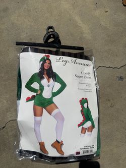 Women’s Yoshi costume