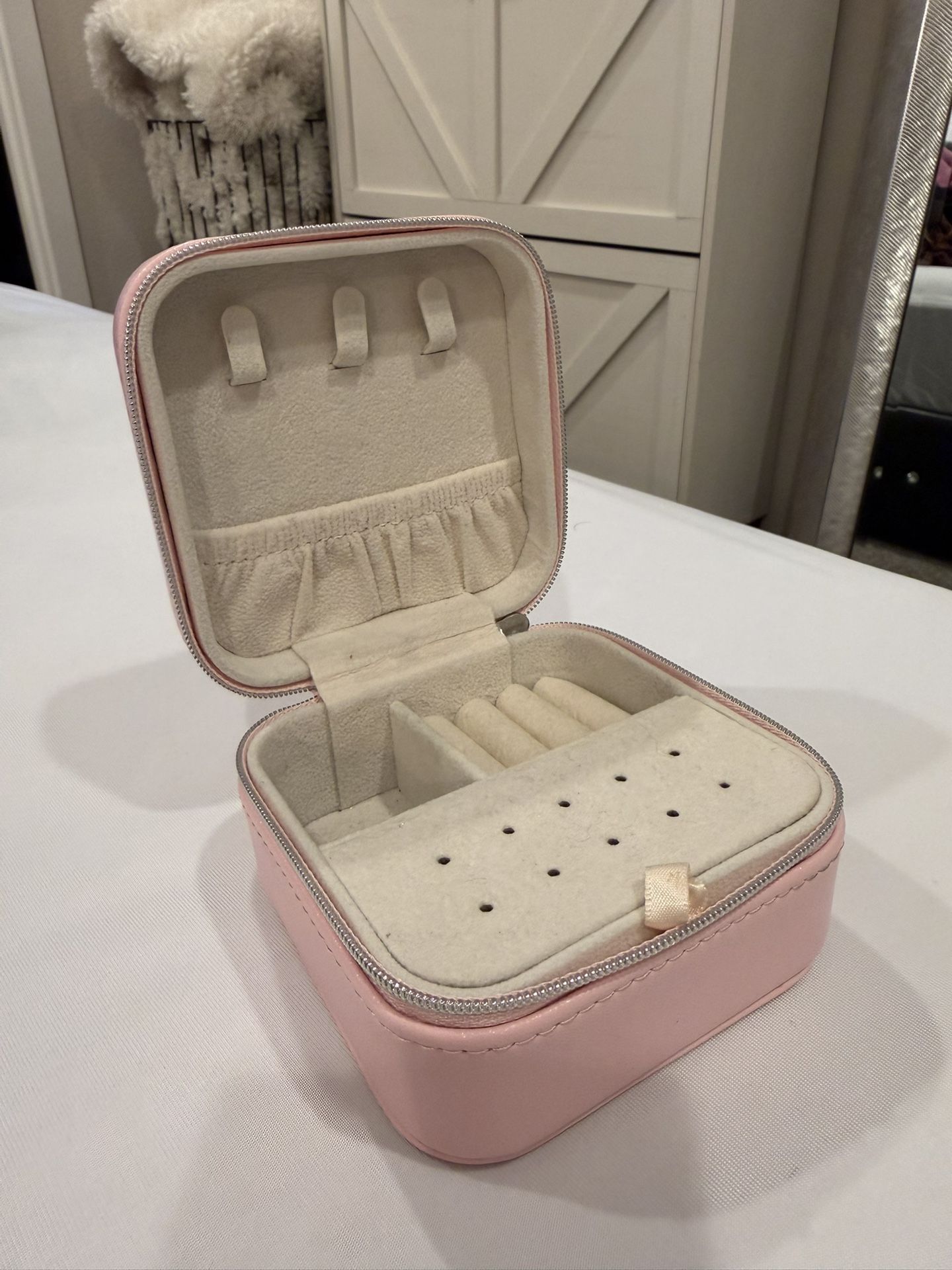 Pink Travel Size Jewelry Organizer
