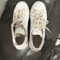 Size 8 Women’s adidas