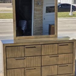 DRESSER WITH MIRROR 