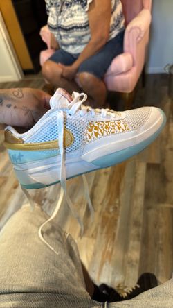 Nike shoes