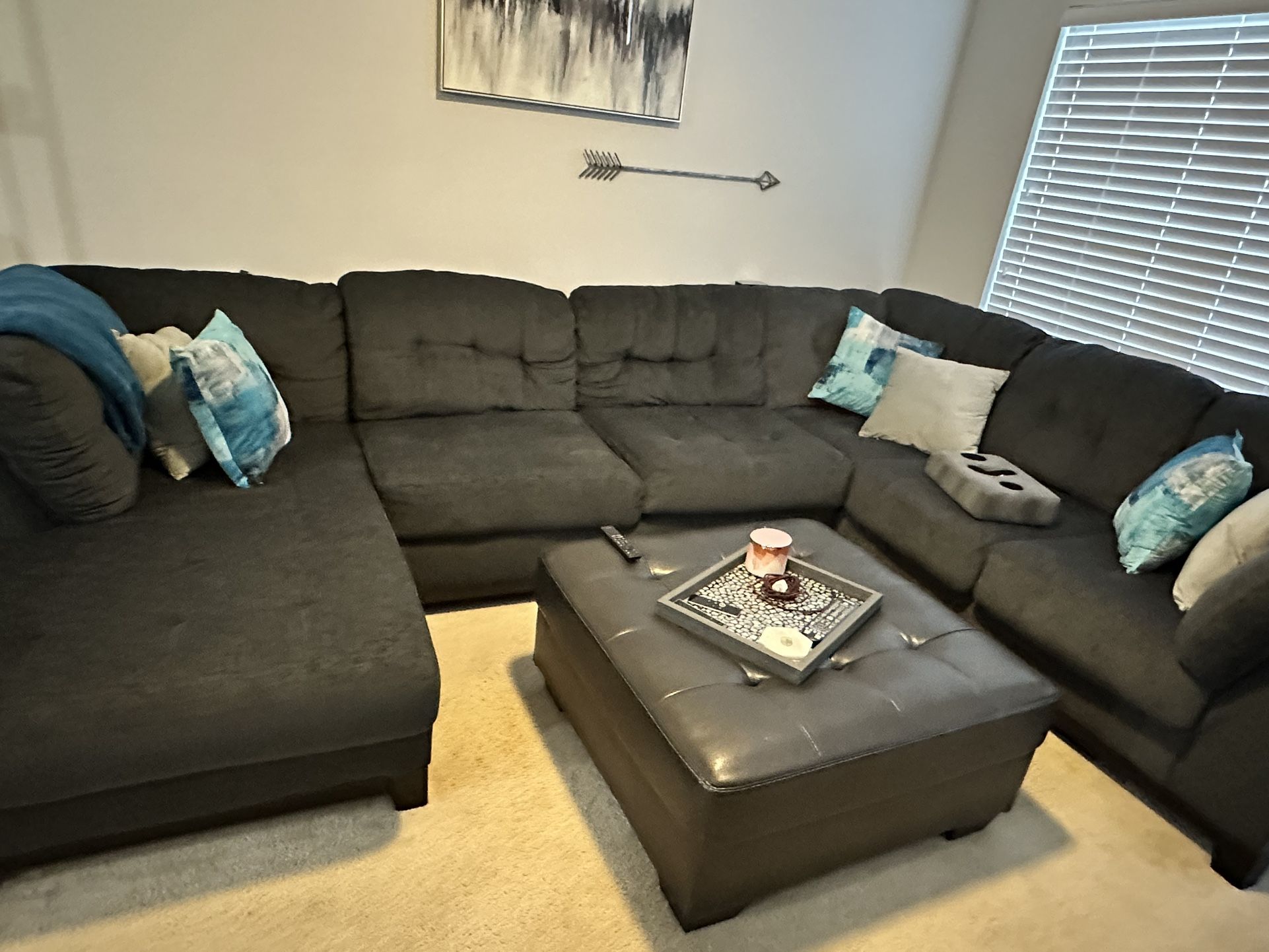 Sectional Living Room Set With Ottoman