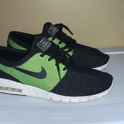 Nike Janoski Max Size 13 Black Volt