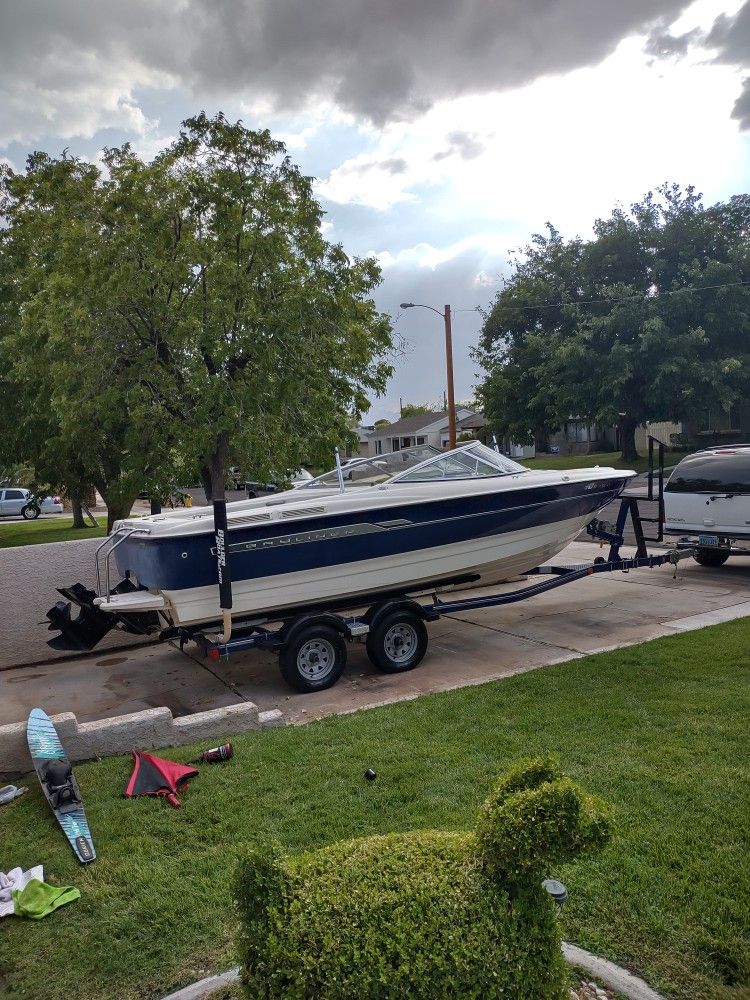 2006 Bayliner 215 open bow