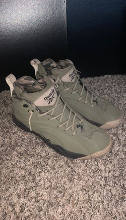 Reebok Shaqnosis Barracks size 9