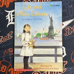 Lily And Miss Liberty By Carla Stevens Like New