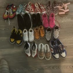 Used Shoes For Sale , If You Been Looking For Some School Shoes For Your Kids Look No More . They Are Different Sizes So Just Lmk What You Like . 