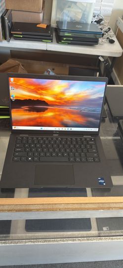 Dell Latitude 7430 16GB RAM 256GB SSD Core i5 12th gen Windows 11 Pro