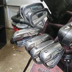 Full set of golf clubs premium Callaway cobra TaylorMade and Scotty Cameron