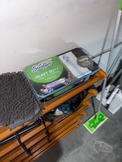 FOR SALE: Swiffer cleaner supplies