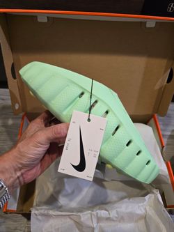 NIKE MIND SLIDES SZ 12