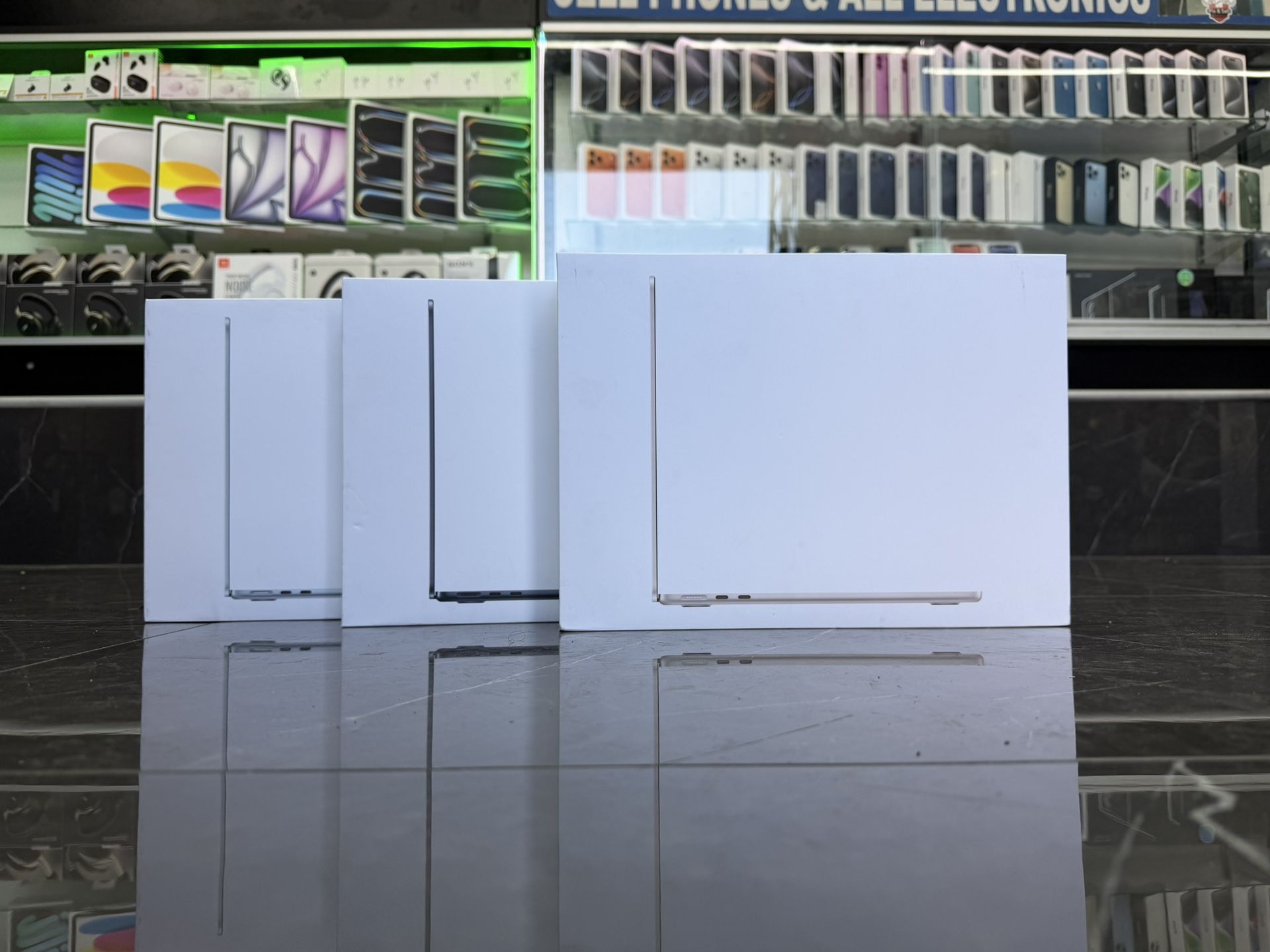 MacBook Air M4 Chip (Latest Model) (Take It Home In Payments/ llévatelo a casa en pagos)