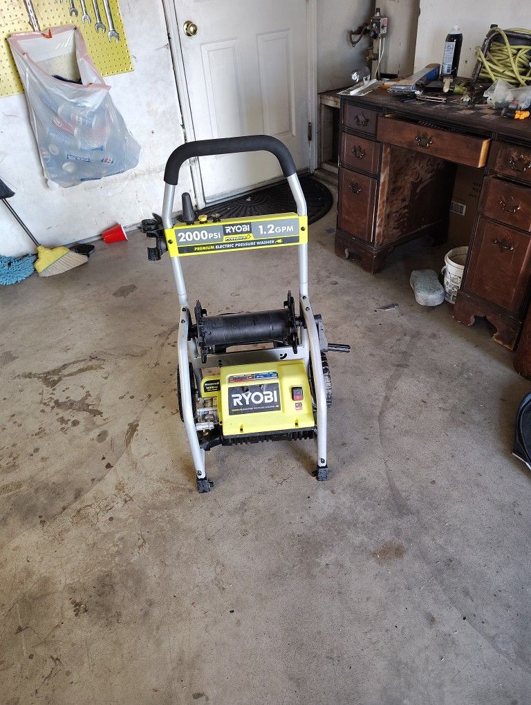 Ryobi Pressure Washer 2000 Psi It's Got All The Nozzles It Just Needs a New Sprayer