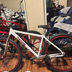 Throne 29 Er.  650. OBO.  