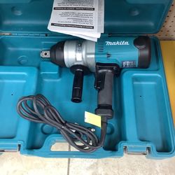 Makita 1” Electric Impact Wrench