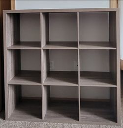 9 cube standing  bookshelf/shelf