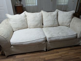 Free Sofa Used