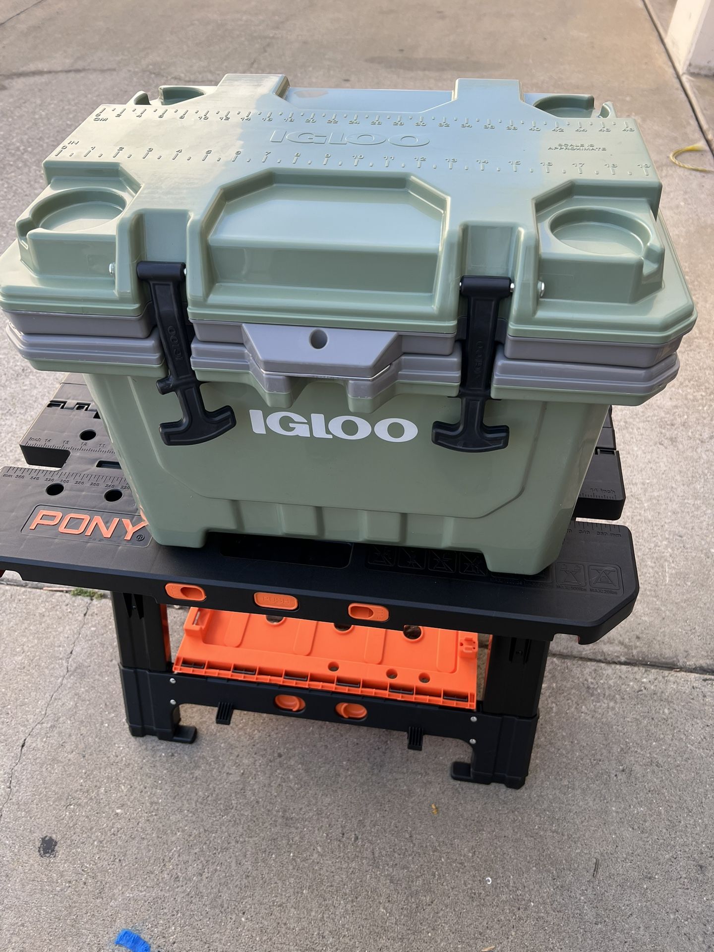 Igloo IMX 24-quart Cooler