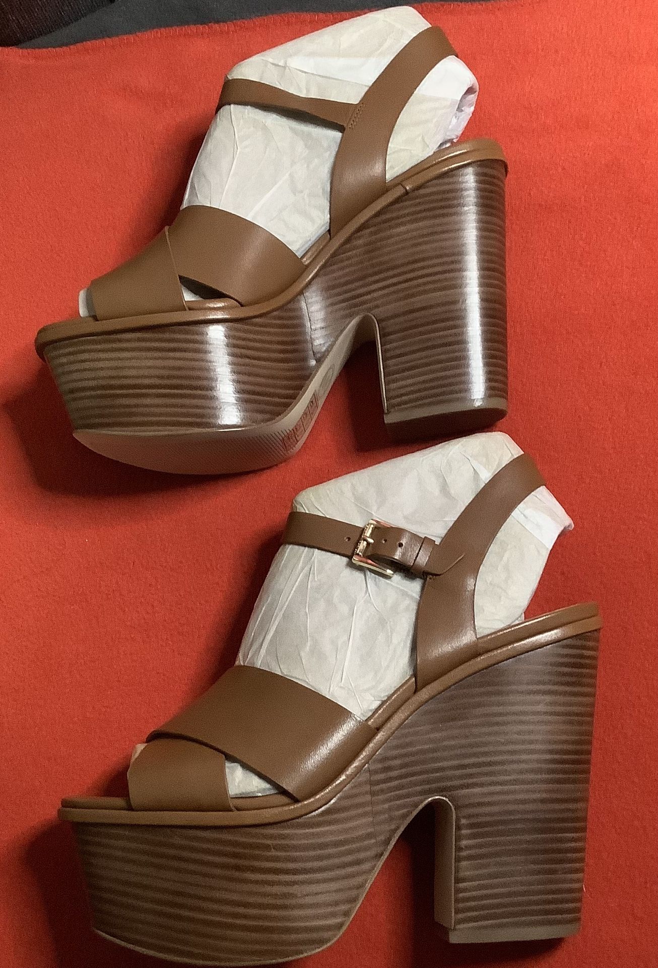Michael Kors Divia Wedge Leather Heel Sandals Size 9.5M Brand New In Box