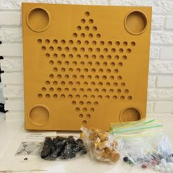 Chinese checker and chest set