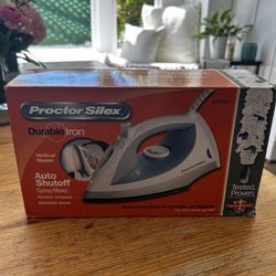 New Proctor Silex Iron 