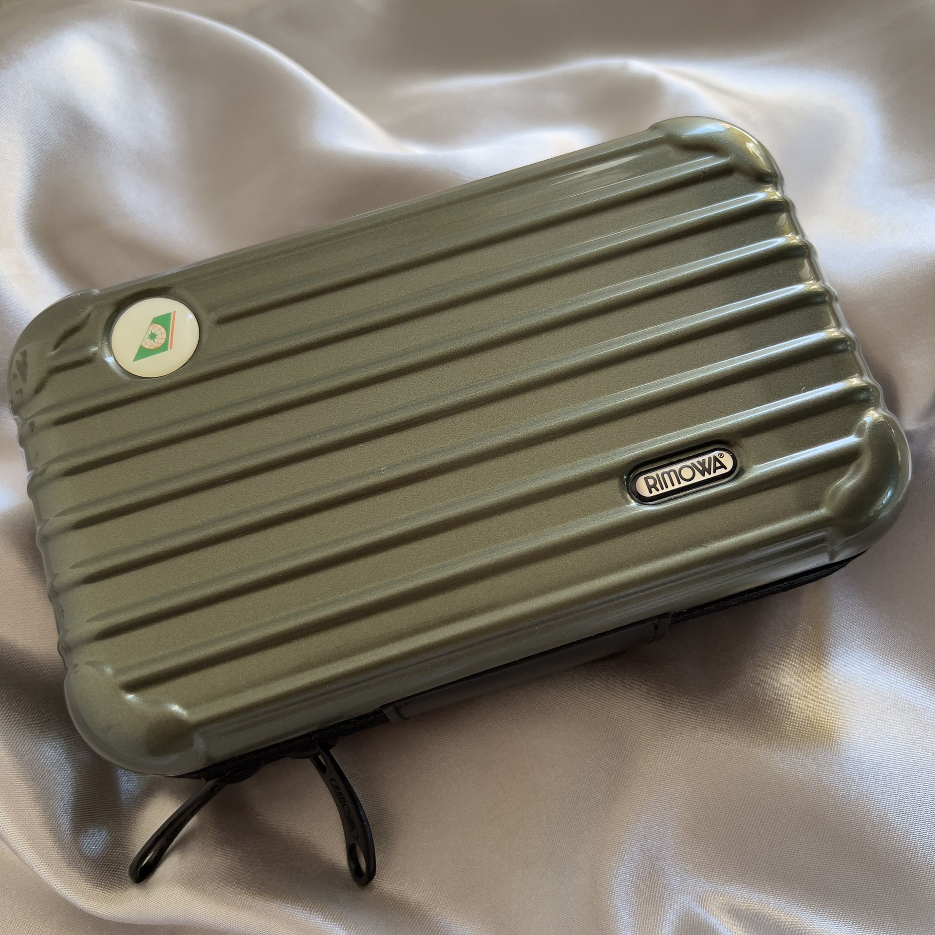 RIMOWA Women’s Dark Green Zipper Closure Travel Toiletry Hard Case Pouch