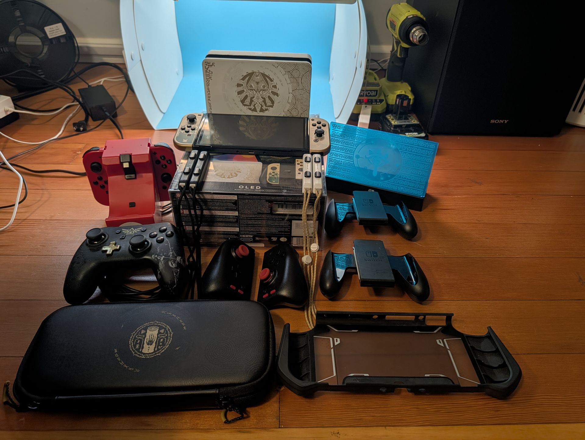 Nintendo Switch OLED Tears of the Kingdom Edition Super Bundle