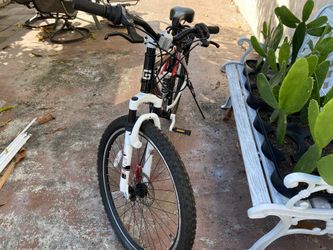 Genesis mountain bike