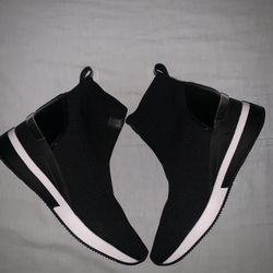 Michael Kors Skyler Sock Bootie Shoe Wedge Sneaker Size: 9M