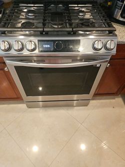 Samsung Bespoke Slidee Gas Range 30 inches