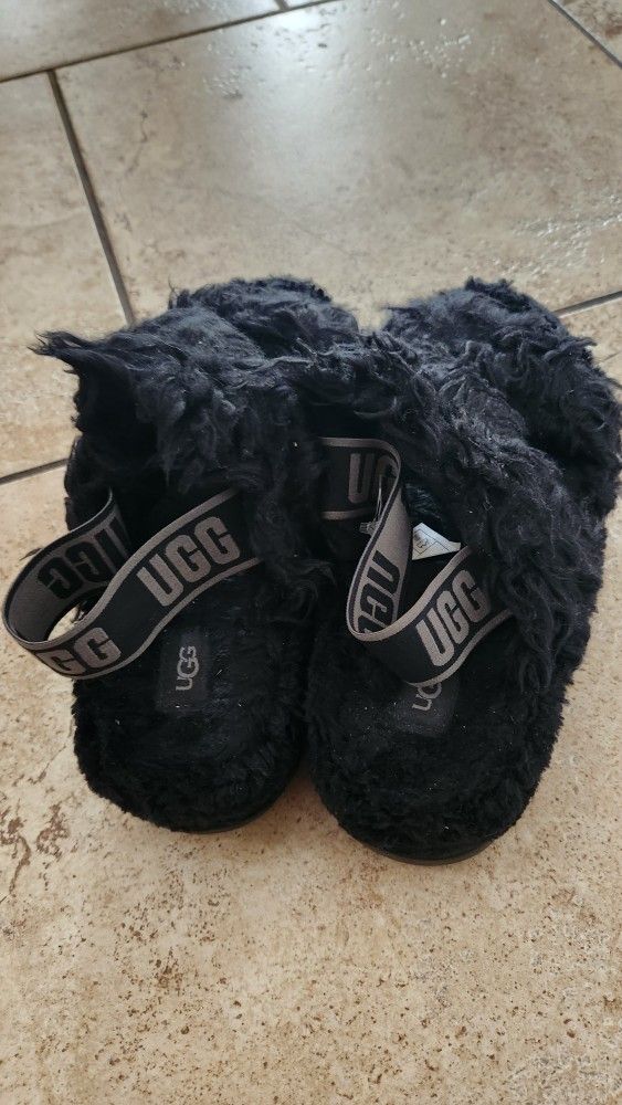 Size 9 Womens Ugg Sandals