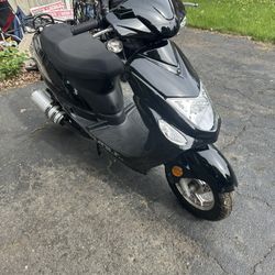 2023 Wolf brand scooters Rx 50